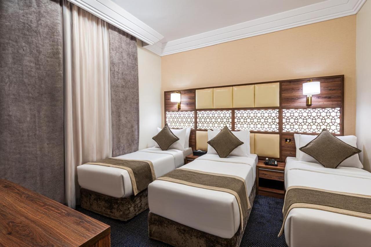 Golden Tulip Al-Zahabi Hotel Medina Quarto foto