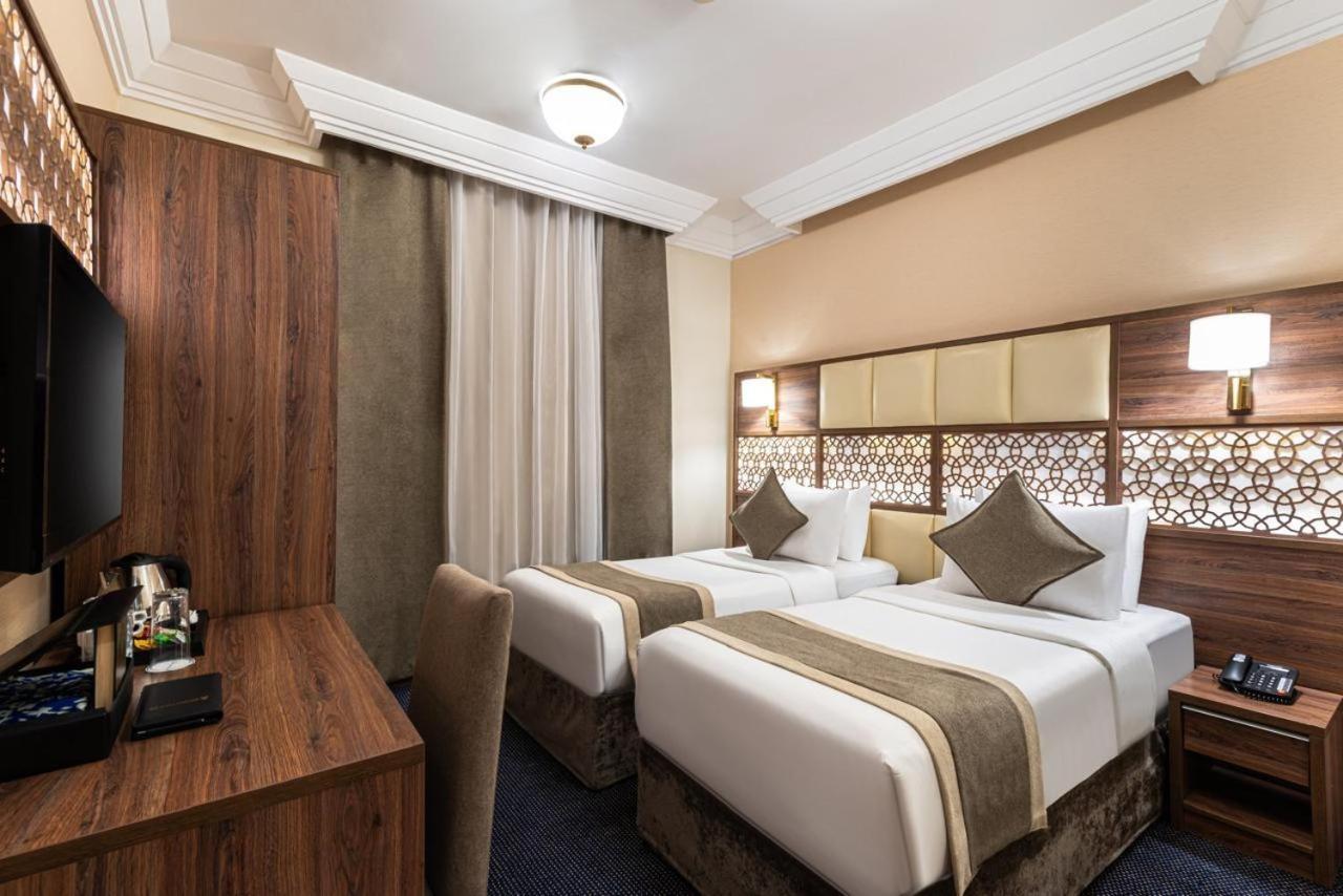 Golden Tulip Al-Zahabi Hotel Medina Quarto foto