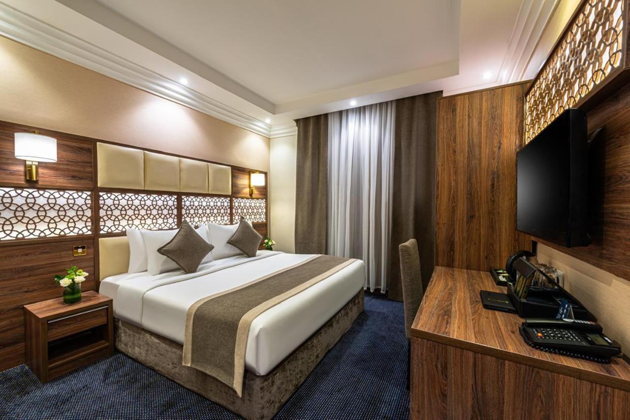 Golden Tulip Al-Zahabi Hotel Medina Quarto foto